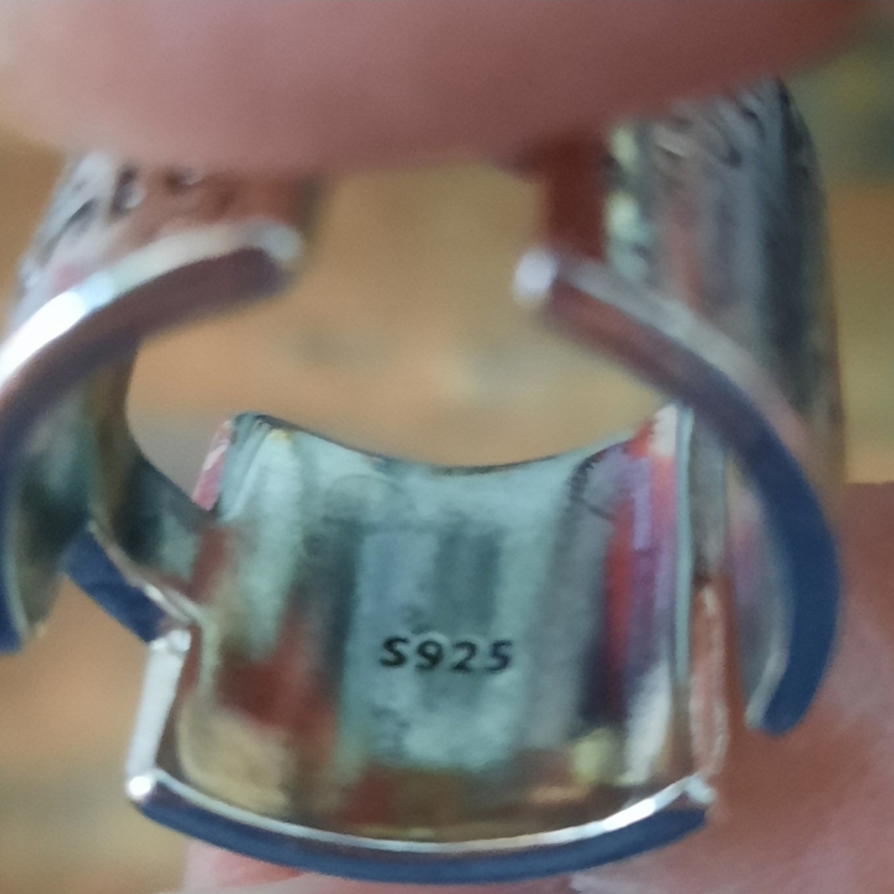 Silver Ring With Engraved Writing. Comes With Tiffany Blue Snap Jewelry Bag - Picture 5 of 5
